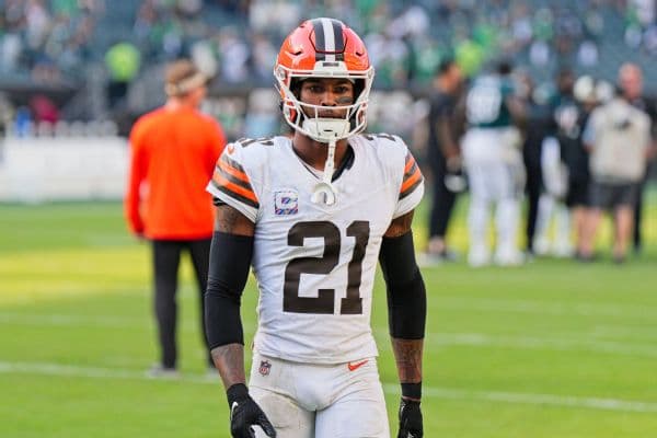 Ward 'definitely' wants to stay with Browns after Garrett trade