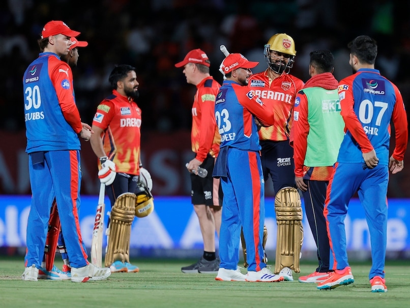 ট্রেনে নয়, বাসে করে দিল্লিতে ফিরবেন পাঞ্জাব-দিল্লির খেলোয়াড়েরা