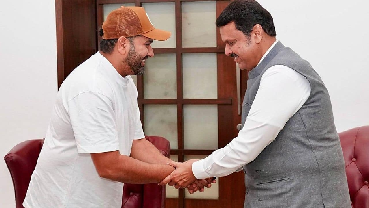 টেস্ট অবসরের পর কী রাজনীতিতে রোহিত শর্মা? বাড়ছে জল্পনা