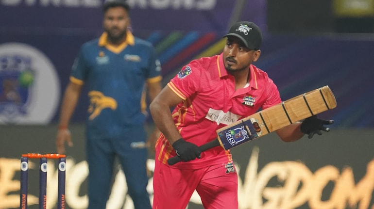 টেনিস ক্রিকেটে বাংলার গর্ব সাগর আলির বাবা-মাকে সম্মান জানাতে এক্সট্রা টাইমের বিশেষ উদ্যোগ 'তুমি না থাকলে'